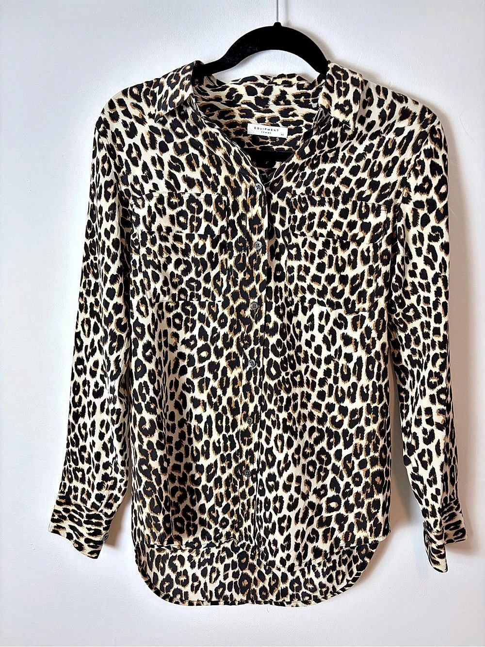 Equipment Slim Signature 100% Silk Leopard Button Front Blouse XS